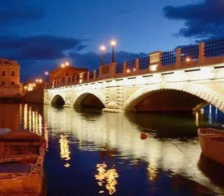 Апартаменты Taras House Таранто